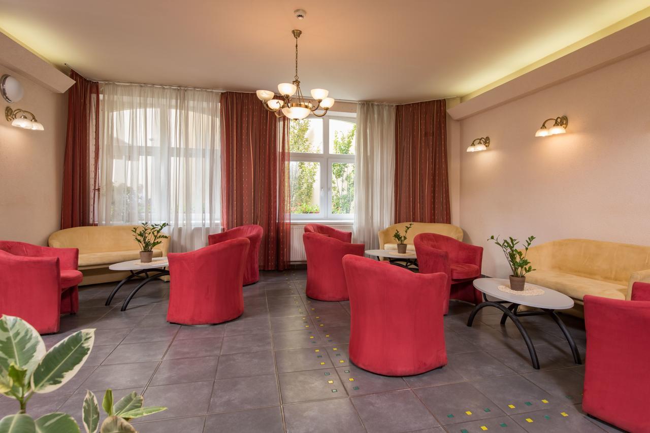 פראג Hotel Ostruvek מראה חיצוני תמונה