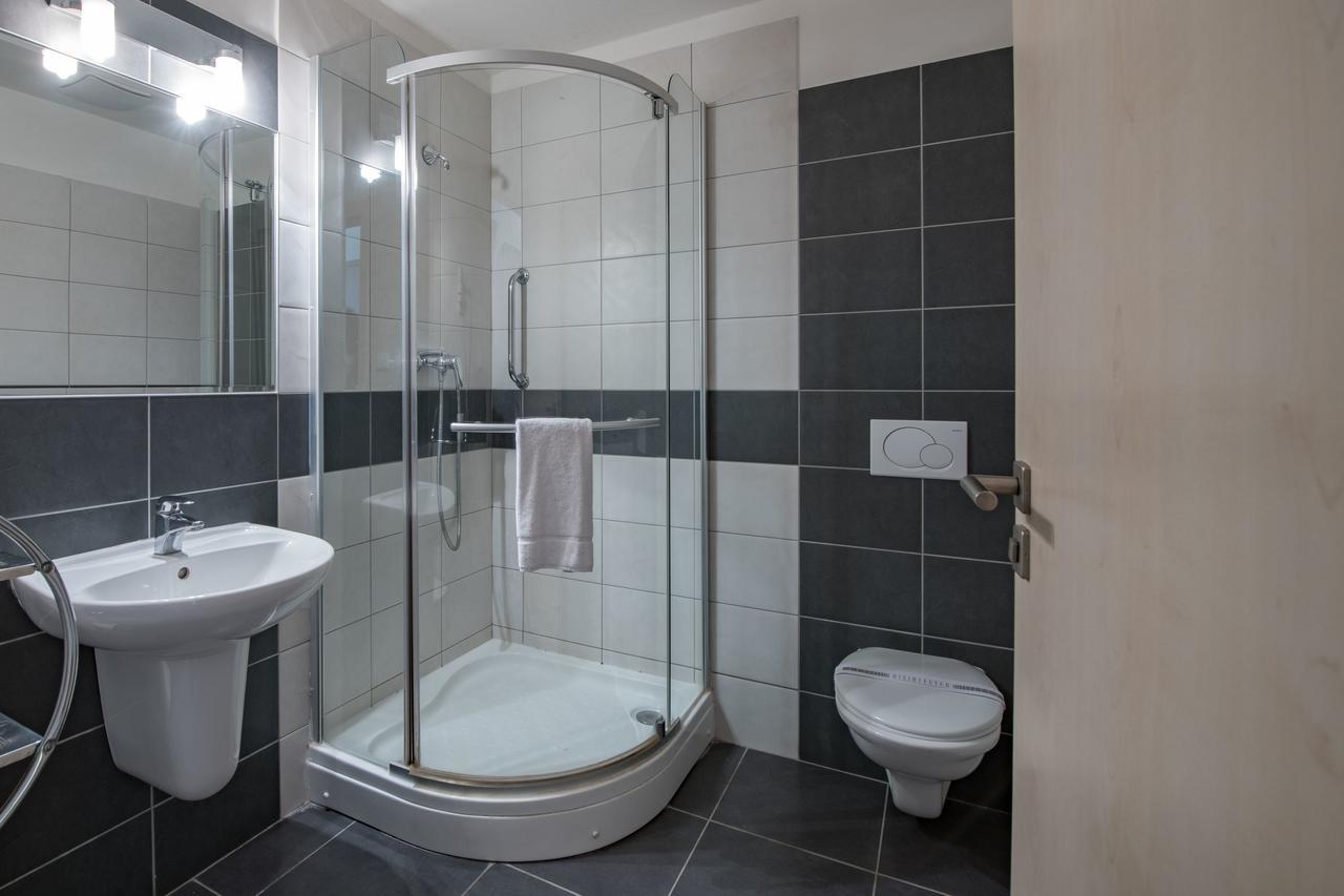 פראג Hotel Ostruvek מראה חיצוני תמונה